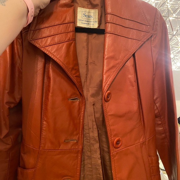 ⬇️⬇️HUGE PRICE DROP ⬇️RARE FIND! Wow! Beautiful Vintage Leather jacket - Picture 9 of 11